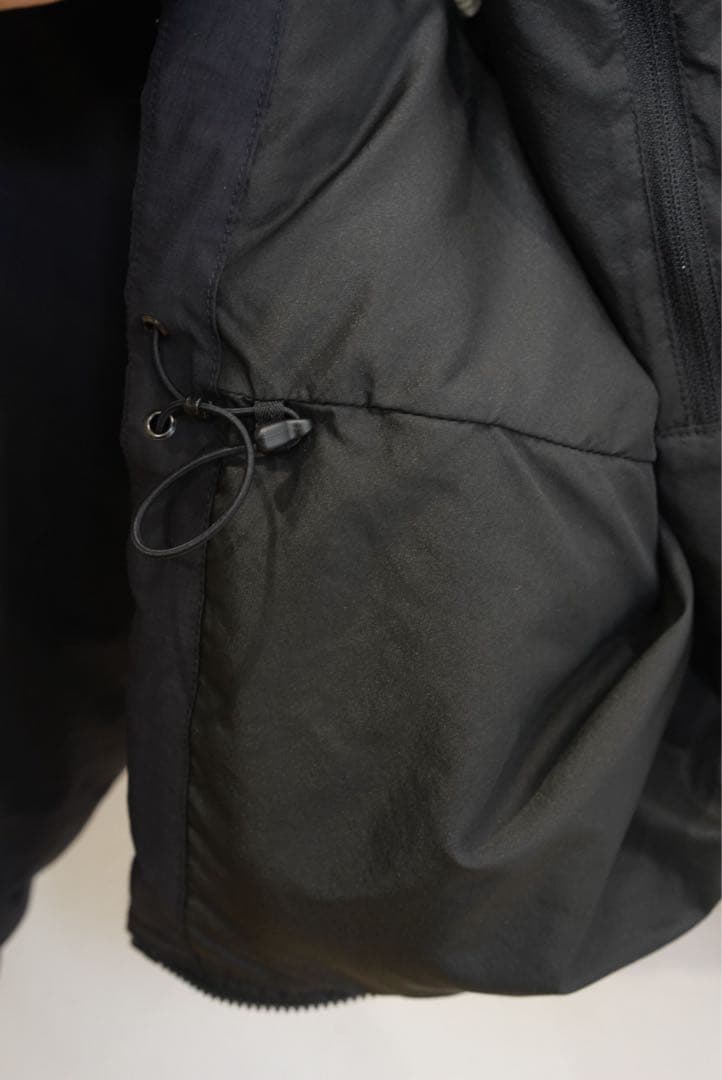 アークテリクス　アトムarフーディ メンズ　Mサイズ