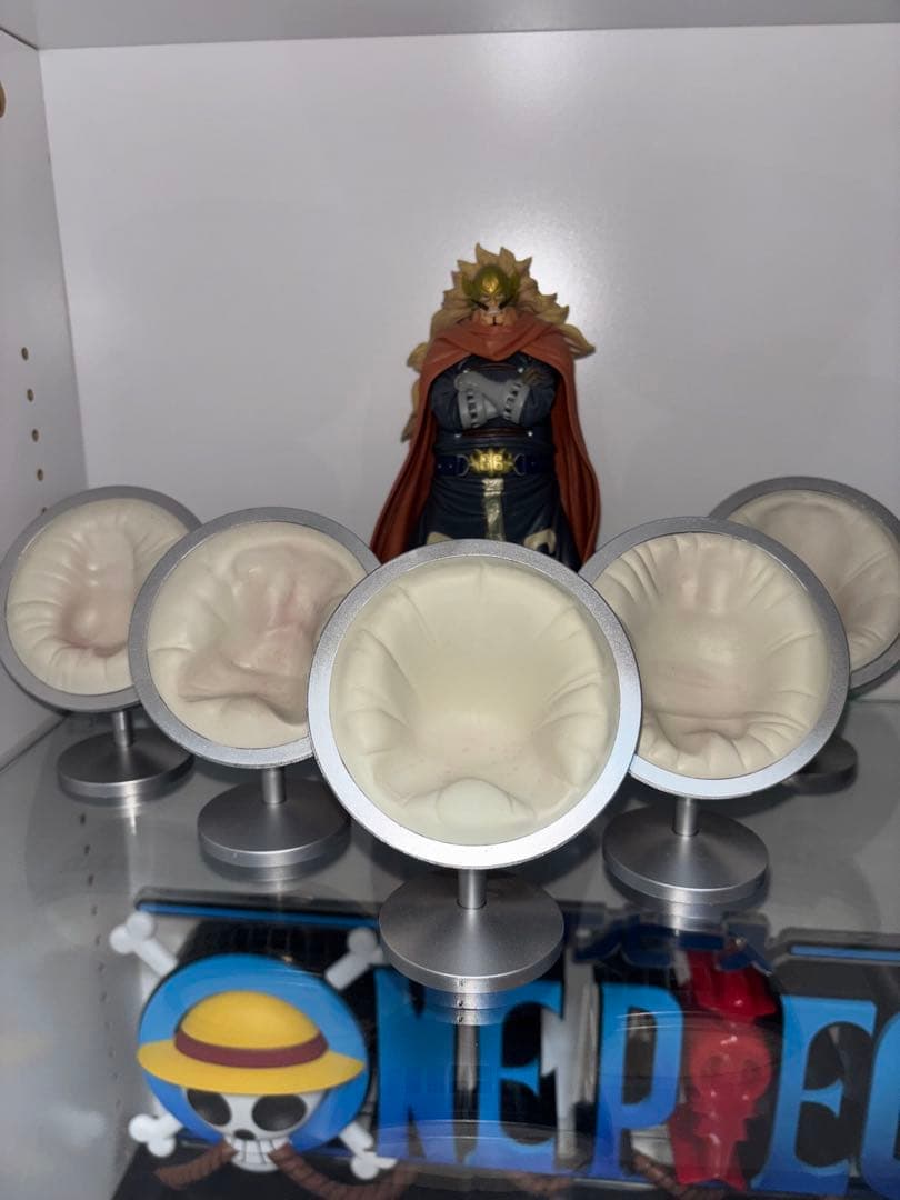 ワンピース フィギュア　ジェルマ66 DXFヴィンスモークファミリー