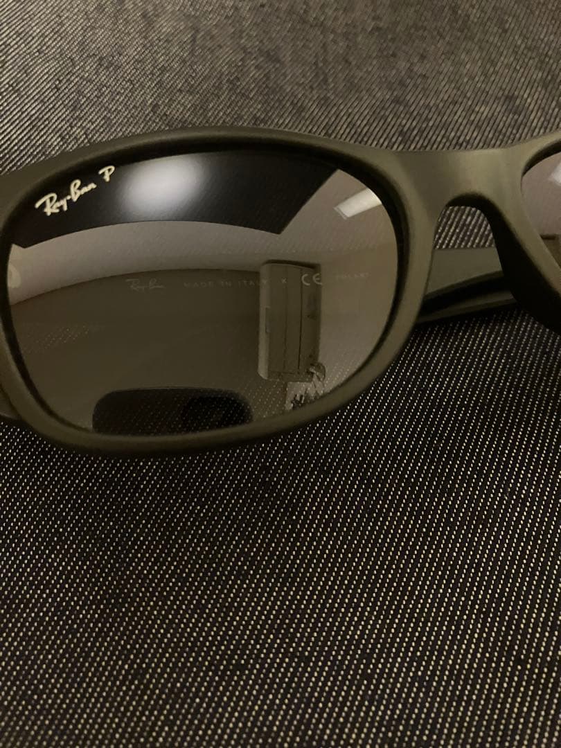 Ray-Ban サングラス ニューウェイファーラー　 RB2132F 保証書付き