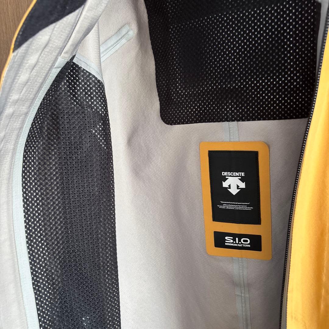 新春SALEデサントSIOシェルジャケットスキーウェア フード付きメンズM