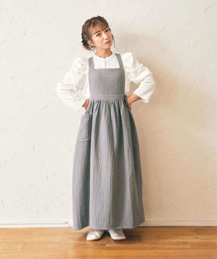 新品】辻希美 パセリ エプロン（グレー） - メルカリ