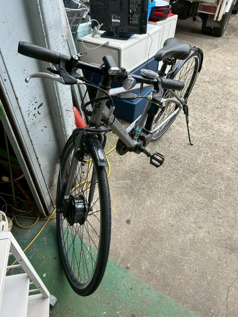 と*ぼ様 即決　楽ちん　ブリジストン 電動アシスト自転車 シルバー　直引き　名古
