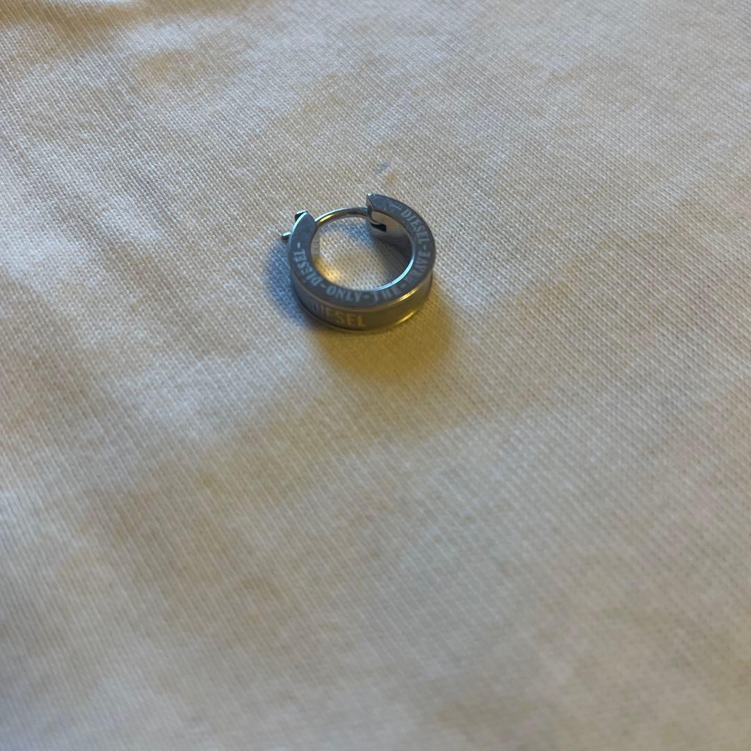DIESEL フープピアス メタル