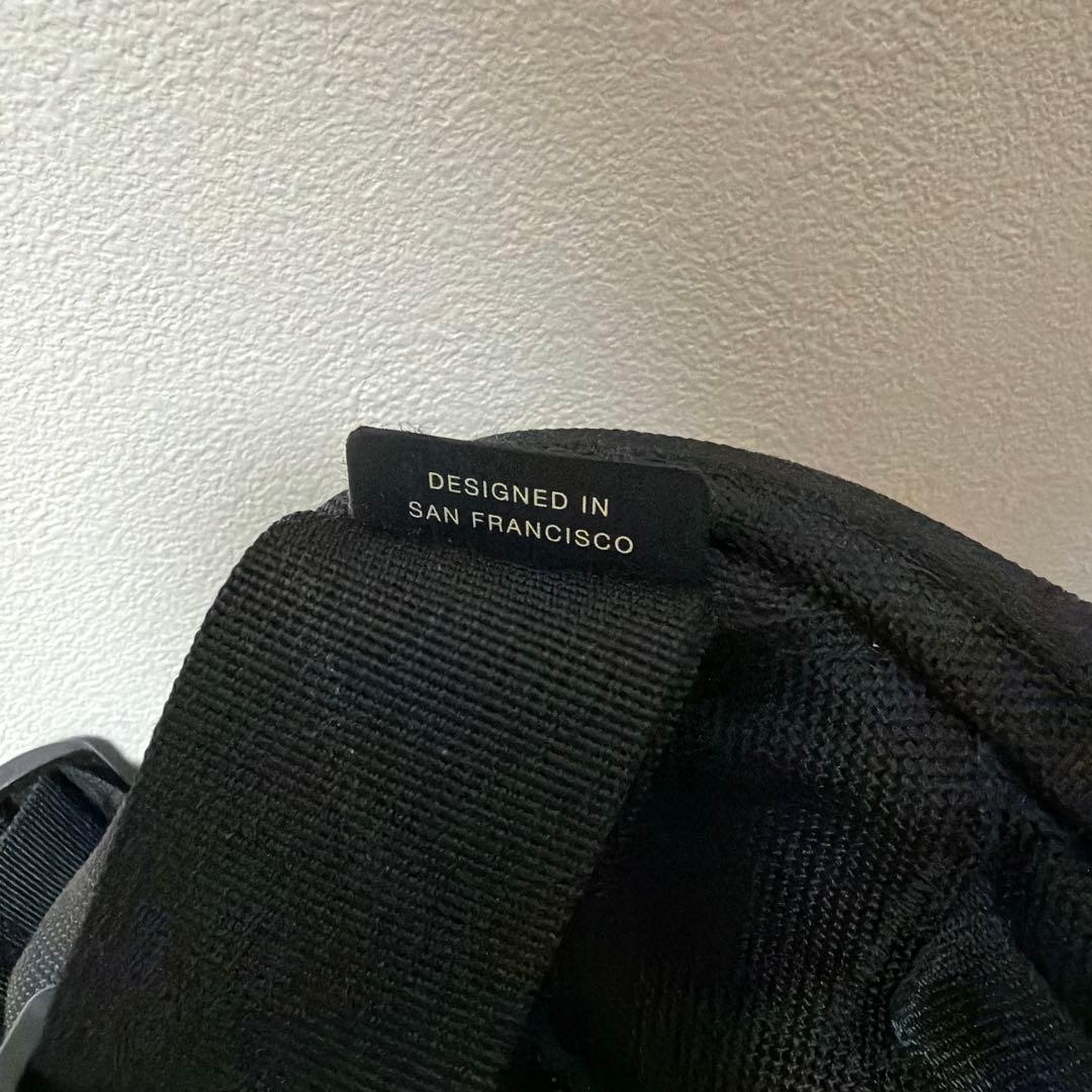 バッグ Aer Day Sling 3 Max Black 6L