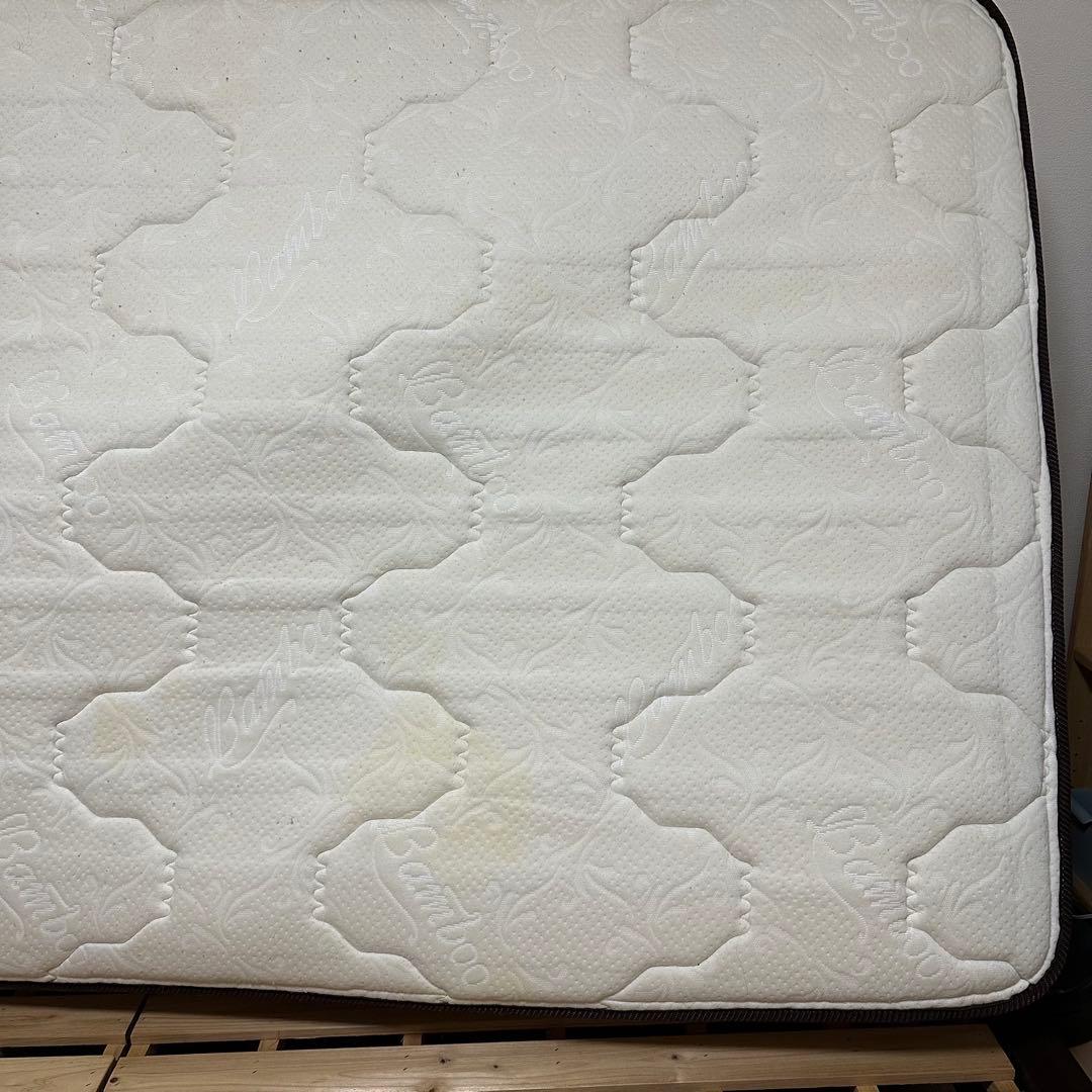 セミダブル　シーリー　マットレス　Sealy フレーム　ニトリ