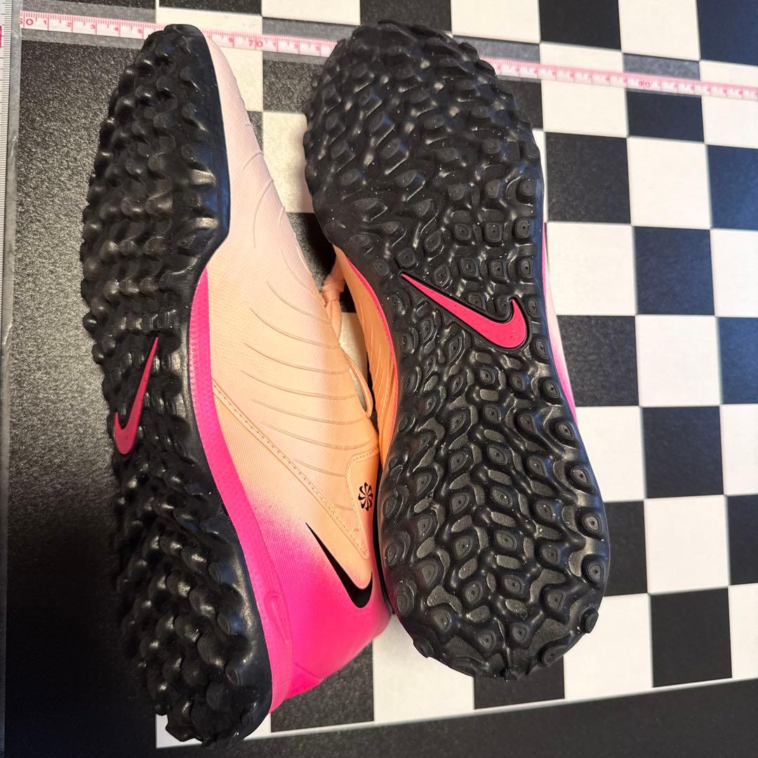Nike Phantom サッカーシューズ ピンク/ブラック