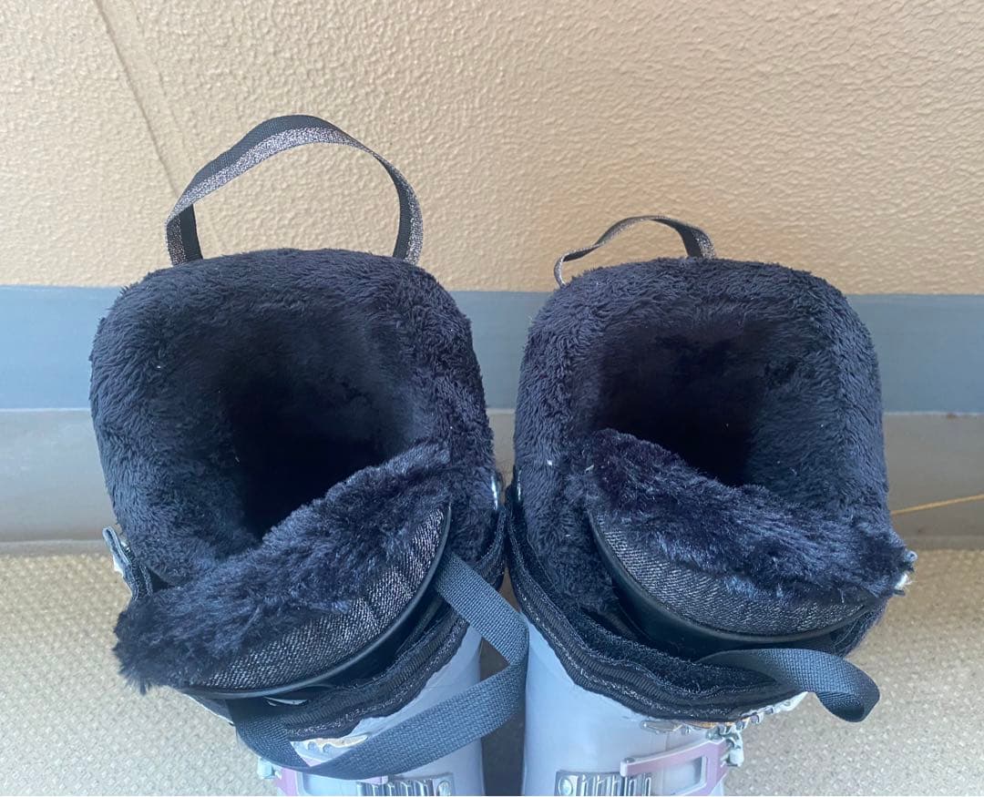 ROSSIGNOL 女性用スキーブーツ　サイズ26-26.5cm