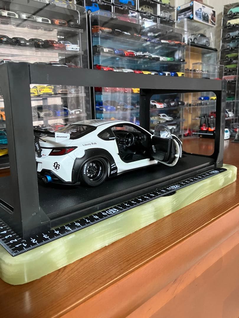 トヨタGR86 リバティウォーク　1/18 新品未使用