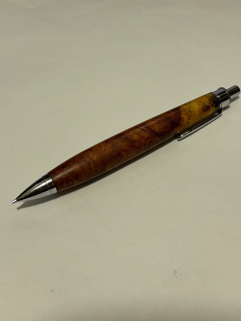 木軸ペン KIKI工房 花梨瘤紅白シャープペン - メルカリ