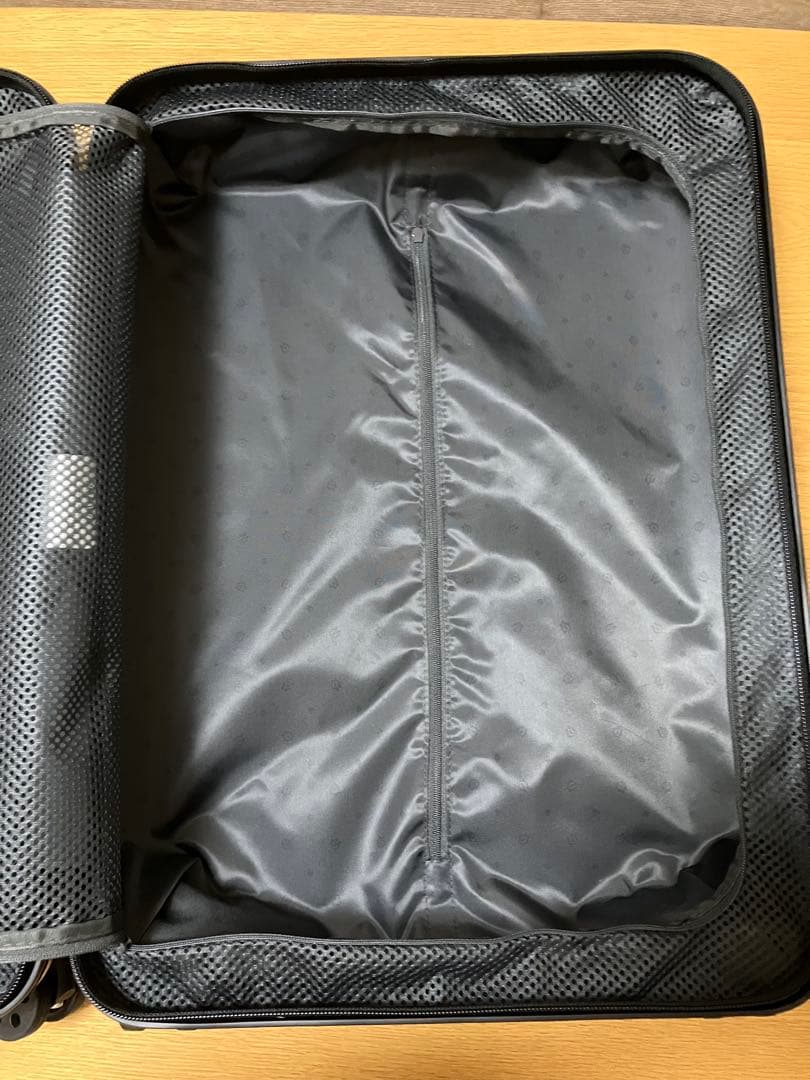 Rimowa リモワ エッセンシャルライト　キャビン