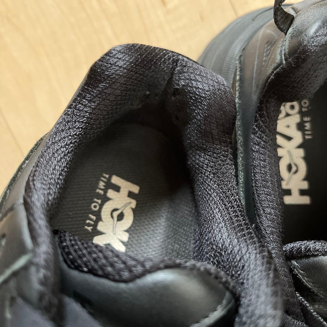 希少　HOKA ブラック ランニングシューズ