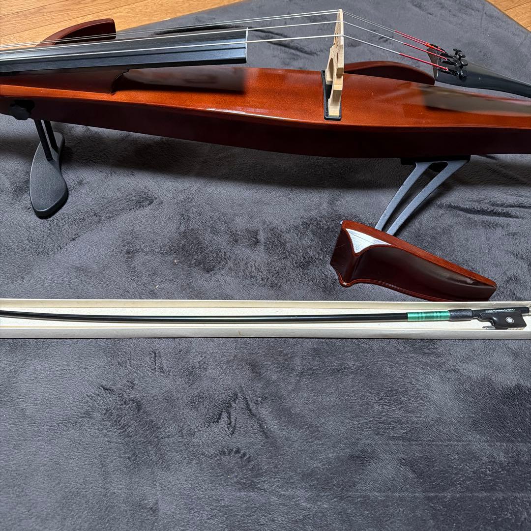 サイレントチェロSVC200 ヤマハ　弓付き