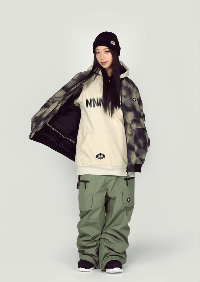 NNN nthree エヌスリー　ウェア　上下セット　Lサイズ　gafh