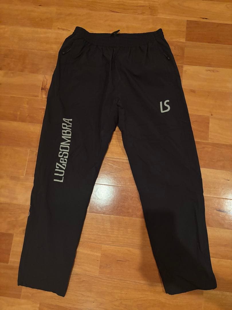 Luz e Sombra ピステ・ウィンドブレーカーセット