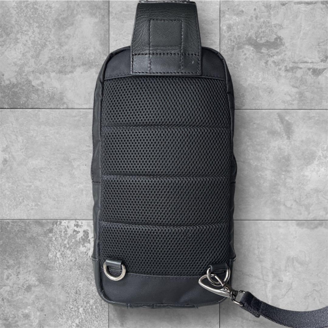 ブラックレーベル クレストブリッジ ボディバッグ ワンショルダー ノバチェック