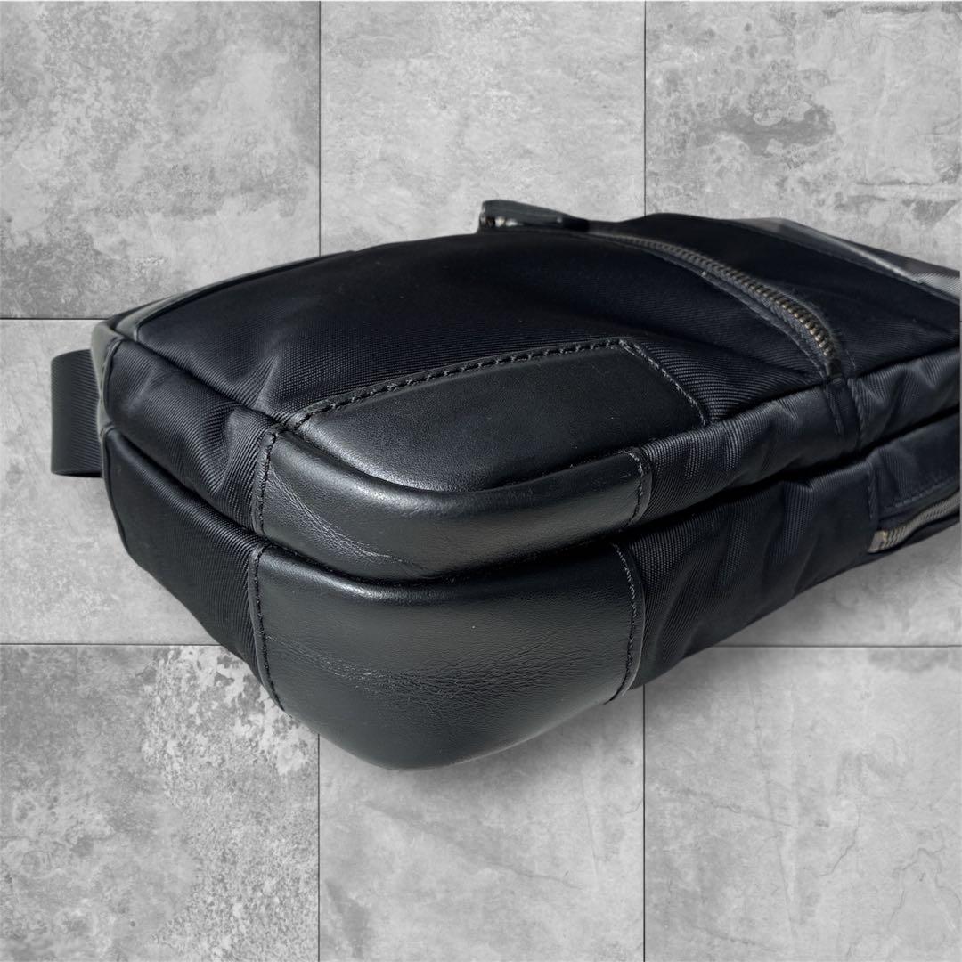 ブラックレーベル クレストブリッジ ボディバッグ ワンショルダー ノバチェック