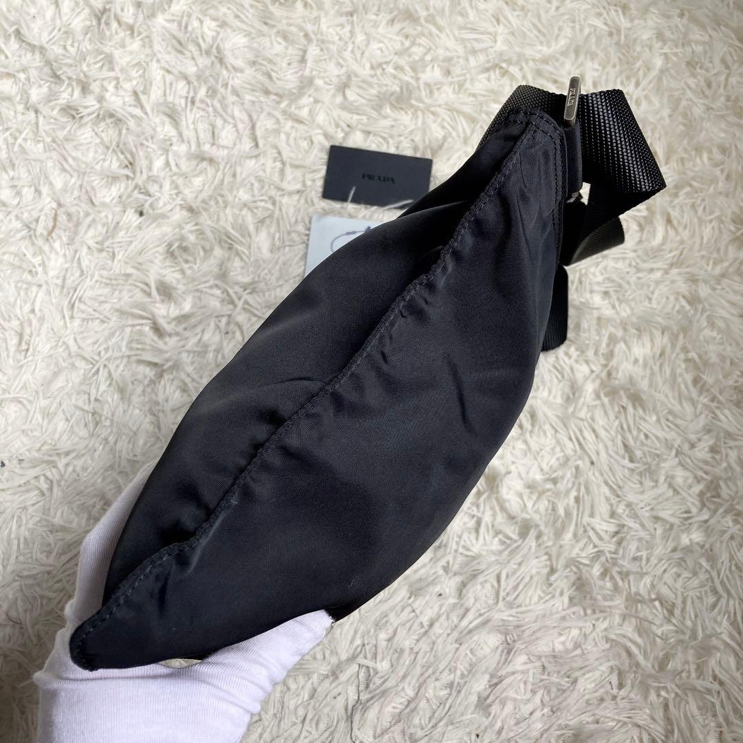 美品 PRADA プラダ ショルダーバッグ 3角プレート 白タグ ブラック