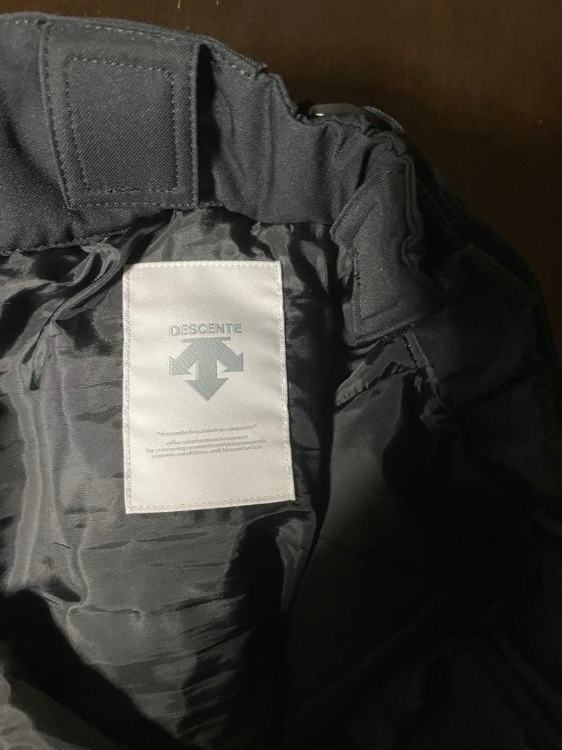 DESCENTE フード付きスキーウェア 上下セット