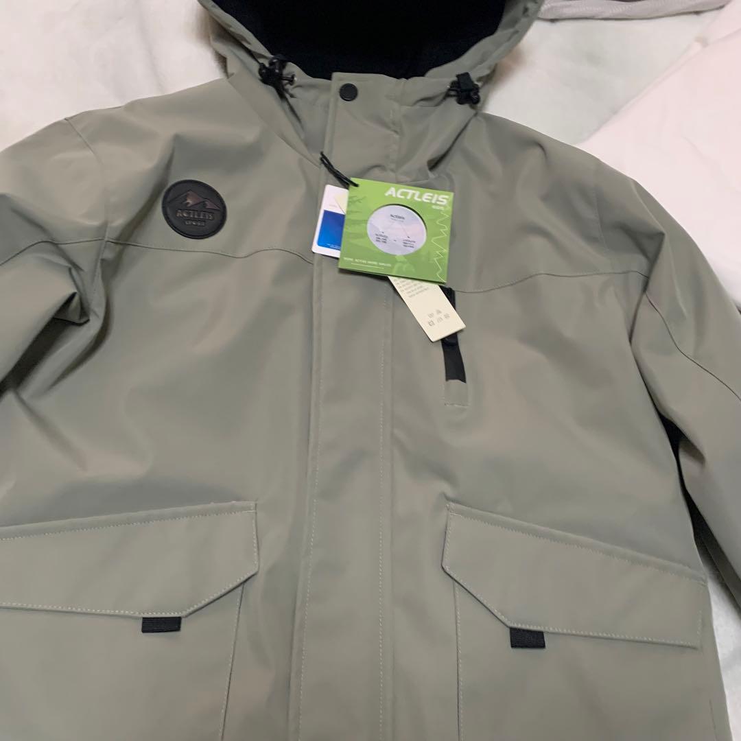 半額以下 ACTLEIS 140cm スノーボードウェア 上下 新品 アクレイス
