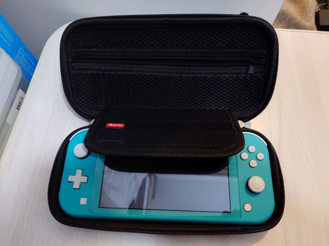 Nintendo Switch Lite 本体+ガラスフィルム+ケース(箱無し)