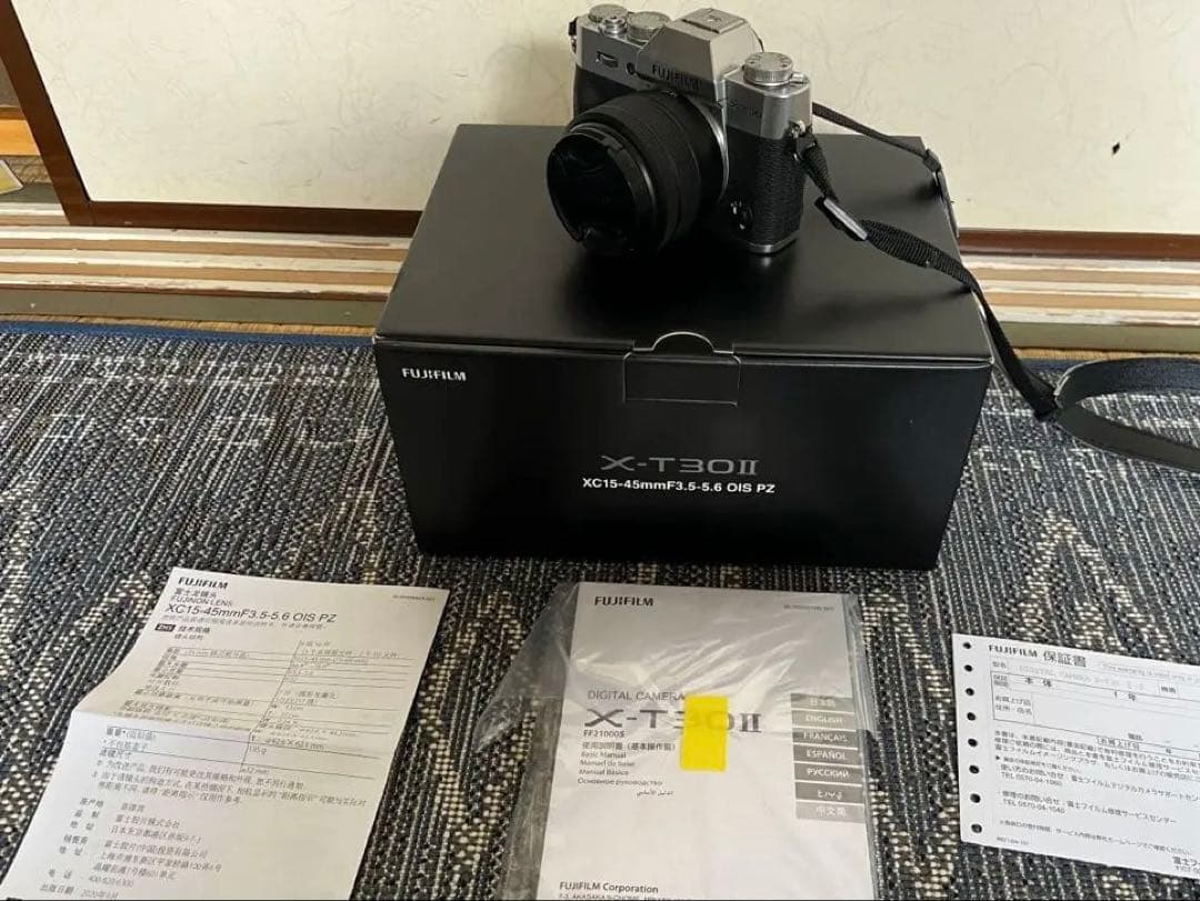 【値引き不可】富士フィルムミラーレス一眼X-T30II レンズキットシルバー