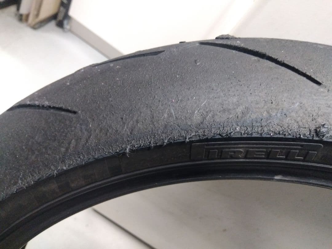 k*u様 ピレリV4 sc1 110/70-17