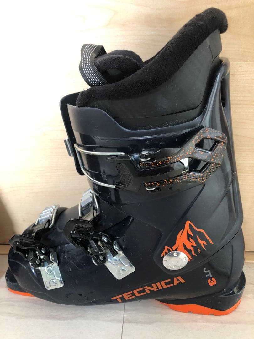 XX スキー板 ホワイト/ブラック バインディング付きそしてブーツのセット