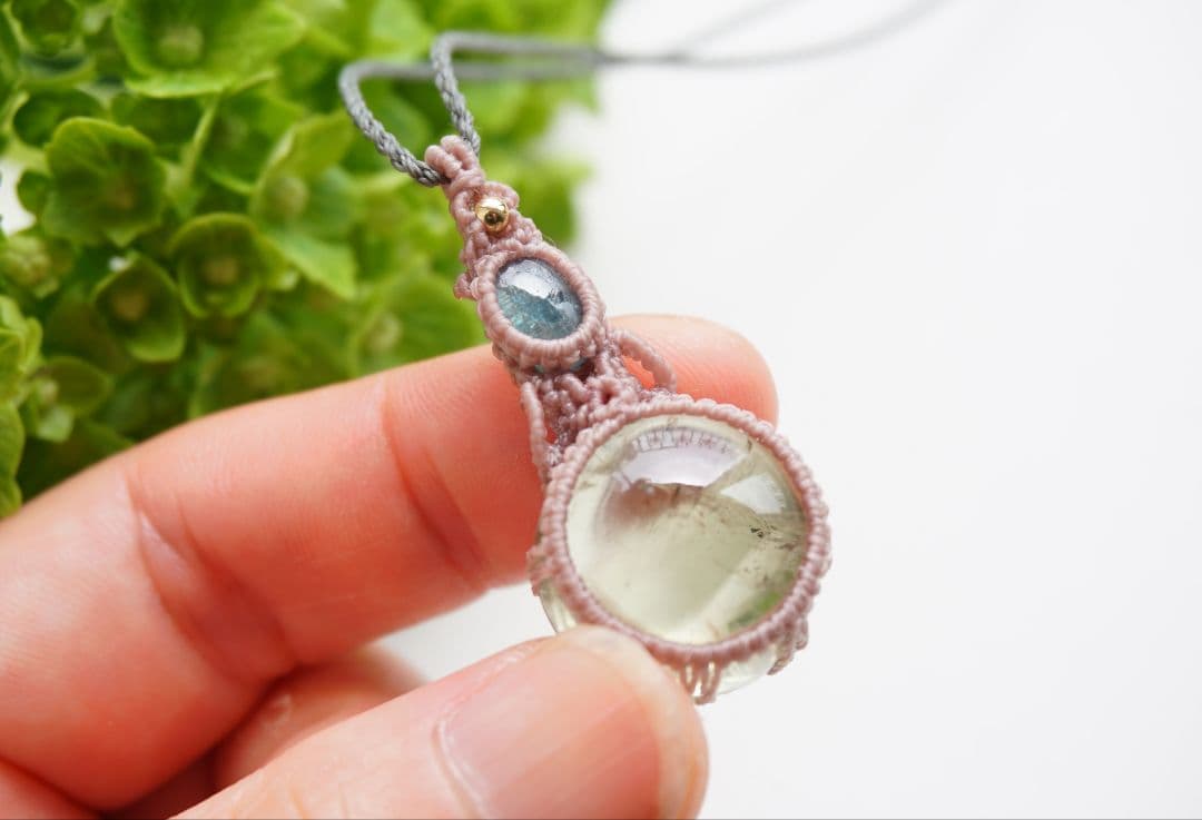 《山霞》グリーンアメジスト　グリーンカイヤナイト　マクラメ　ネックレス