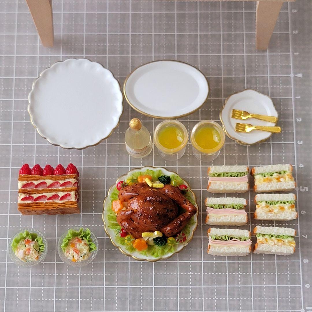 ミニチュアフード パーティーフードセット ～ダイニングテーブルセット付き～