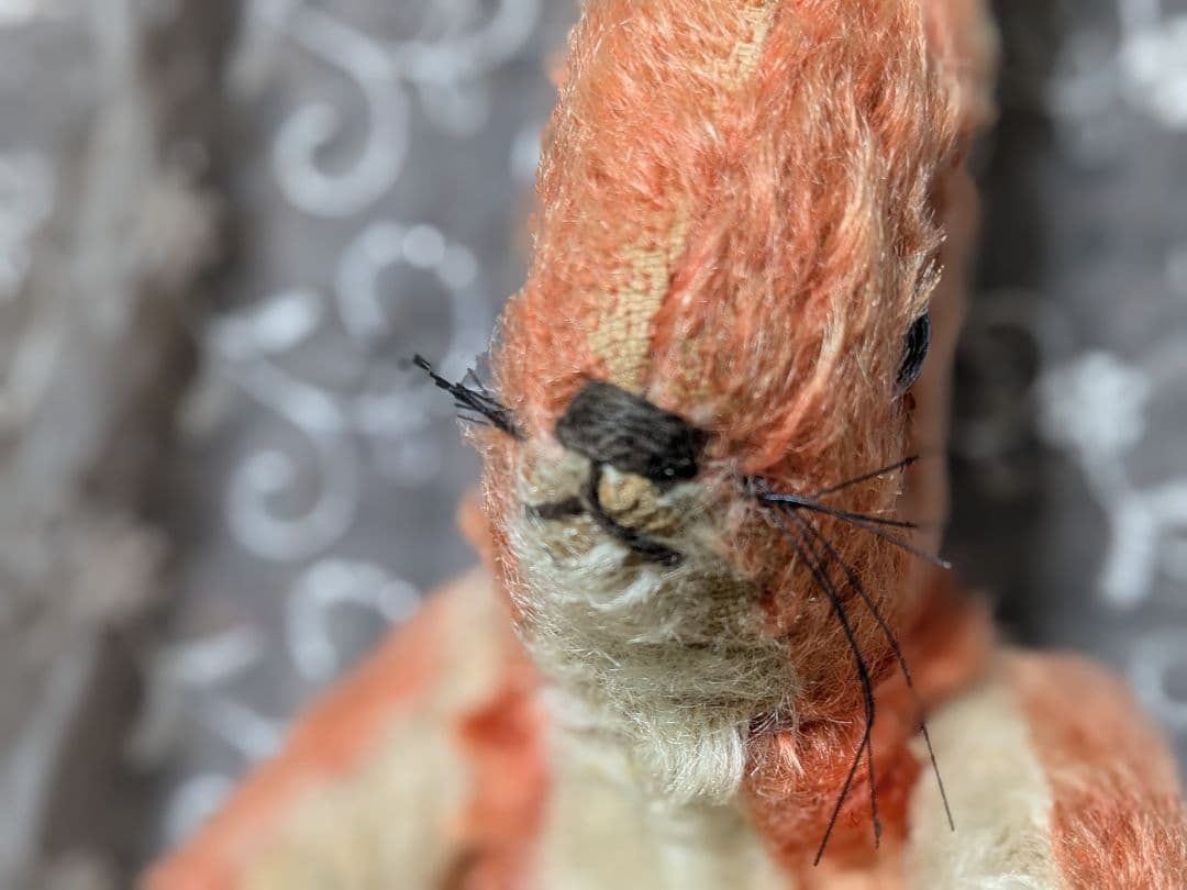 アンティークうさぎぬいぐるみ