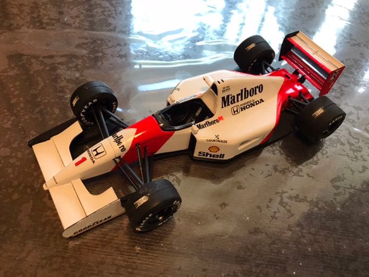 タミヤ　1/20 マクラーレン　MP4/7 ホンダ　完成品