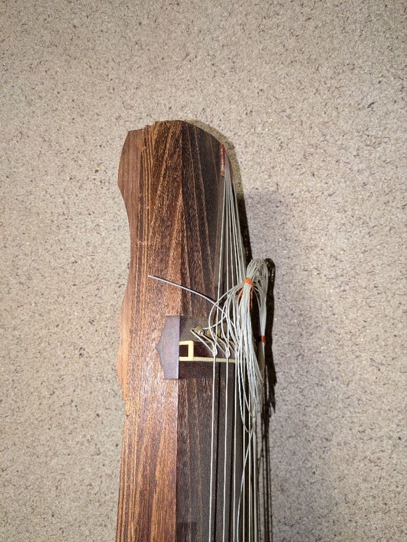 和琴 箏 13弦 和楽器 弦楽器 台座・専用ケース付き