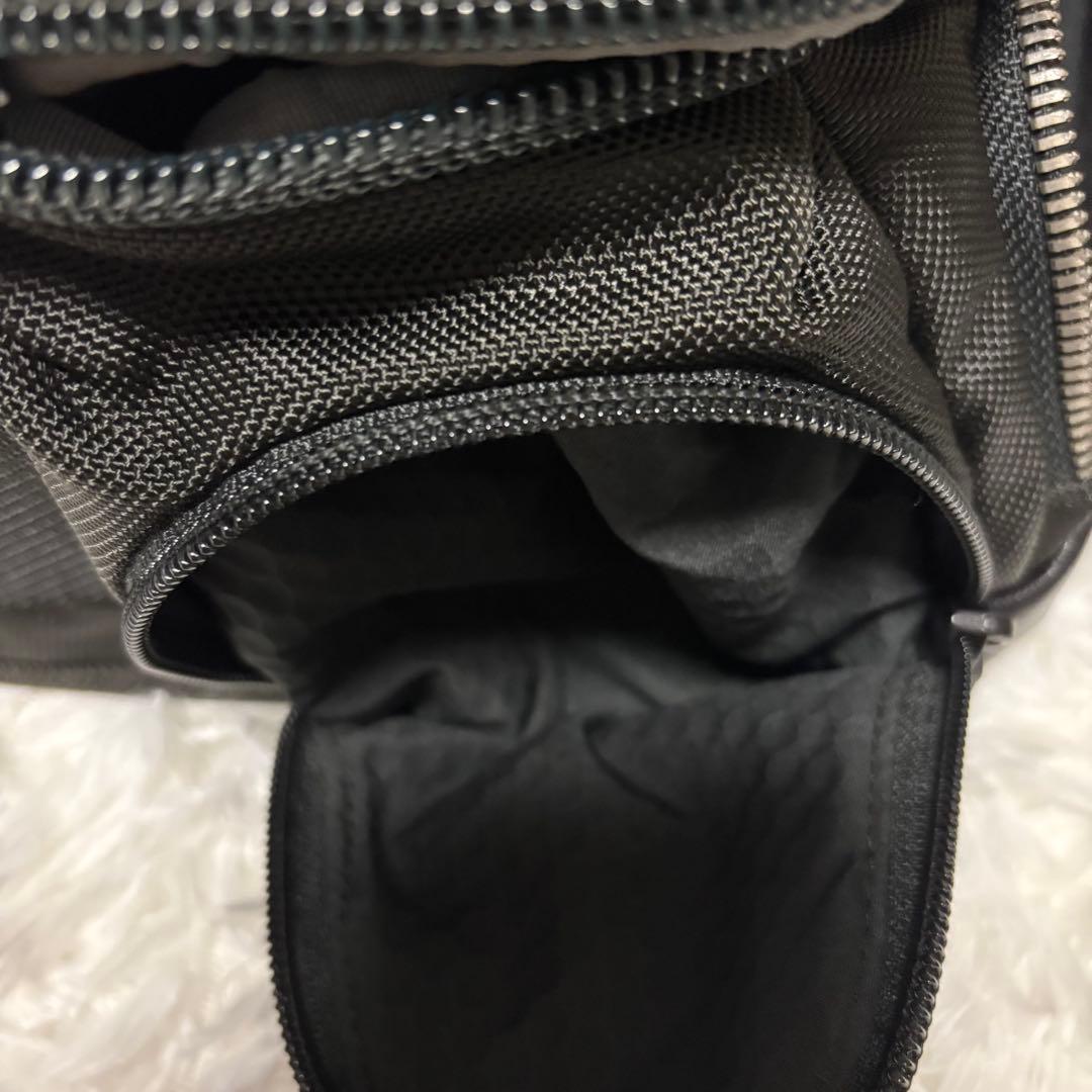TUMI トゥミ ALPHA BRAVOニューポート ボディバッグ ボディバッグ
