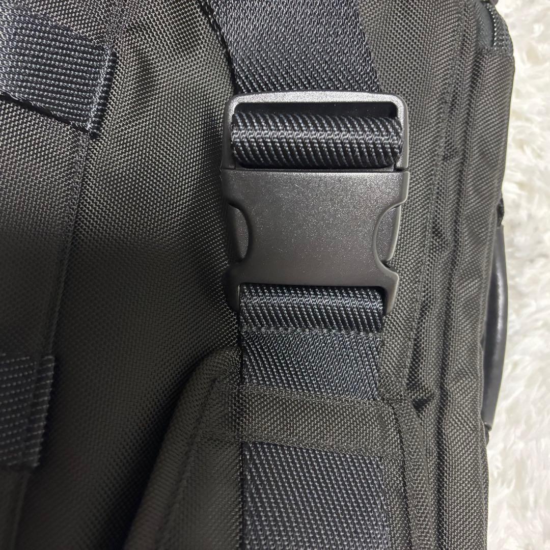 TUMI トゥミ ALPHA BRAVOニューポート ボディバッグ ボディバッグ