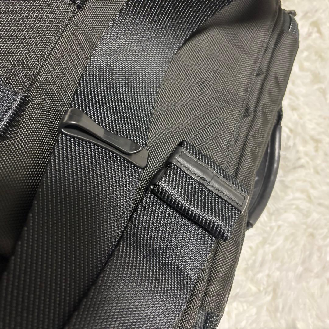 TUMI トゥミ ALPHA BRAVOニューポート ボディバッグ ボディバッグ