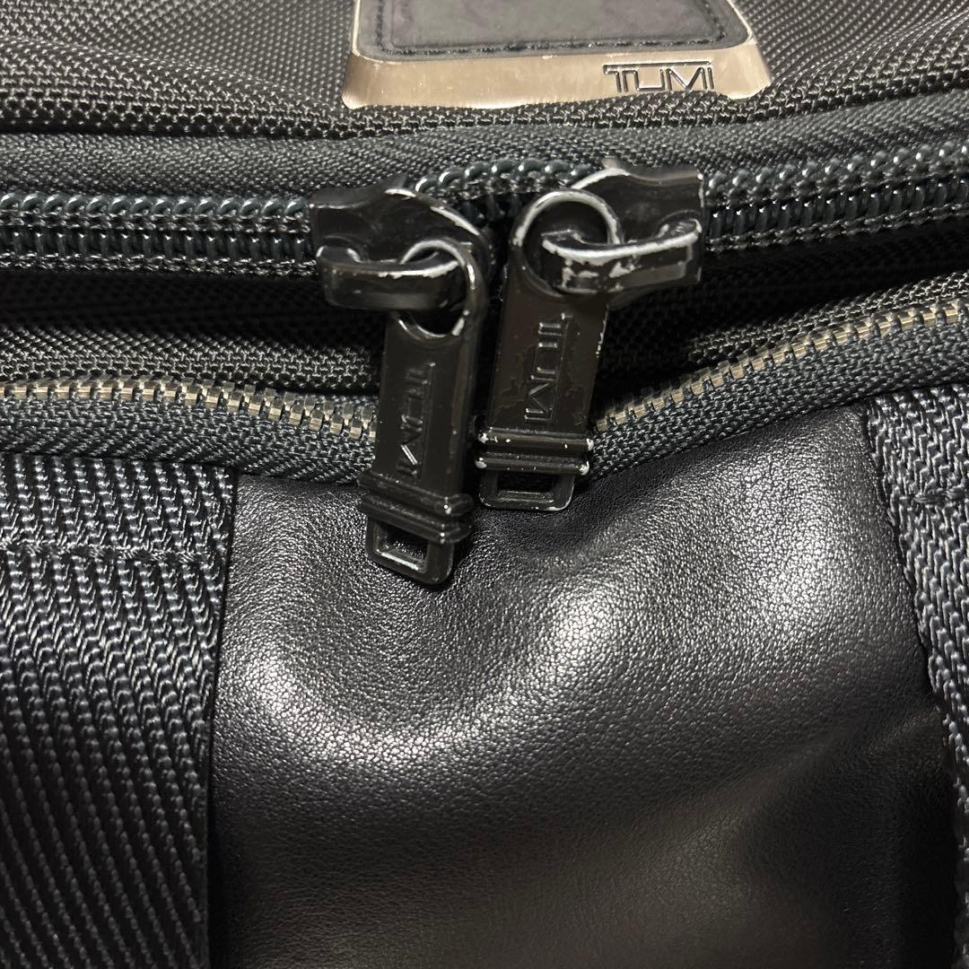 TUMI トゥミ ALPHA BRAVOニューポート ボディバッグ ボディバッグ