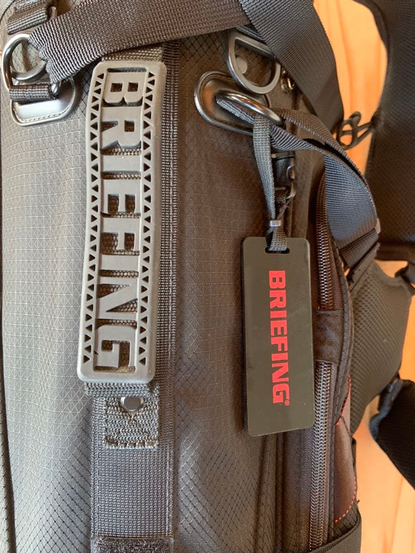 BRIEFING ゴルフキャディバッグ ネームプレート付ヘッドカバーセット