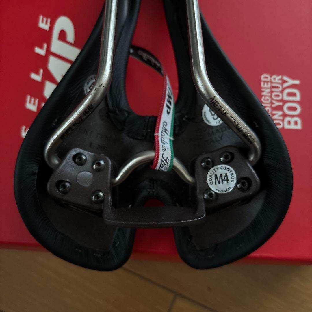 Shaw 様専用 SELLE SMP FORMA02-BK 中古美品 - メルカリ