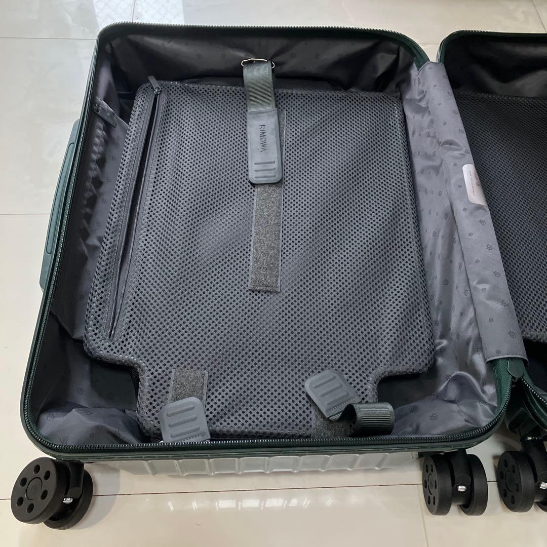 giraffestory 新品未使用品　RIMOWA キャリーケース