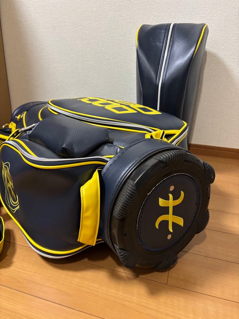 DOCUS designドウーカスデザイン アスリートプロモデル キャディバック