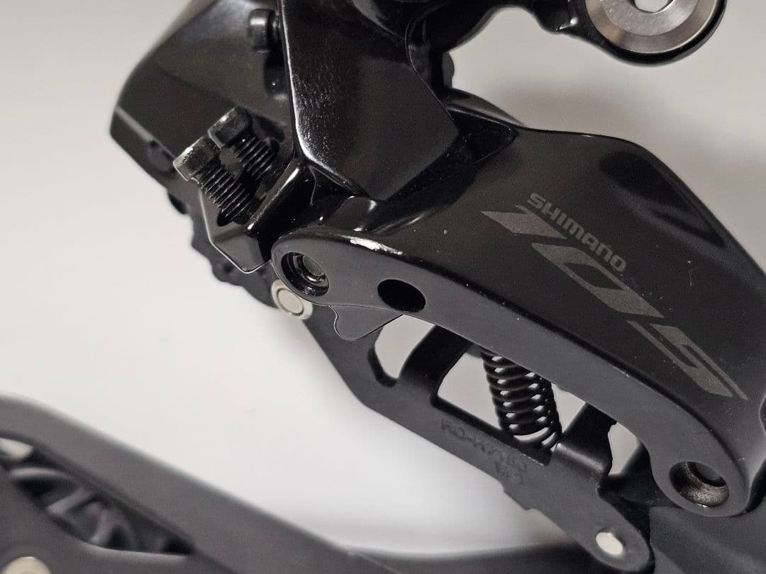 シマノ105 RD-R7150 Di2 リアディレーラー