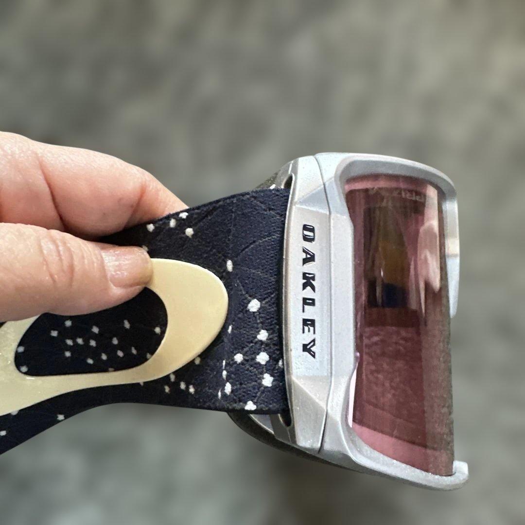 Oakley スキーゴーグル ピンクレンズ
