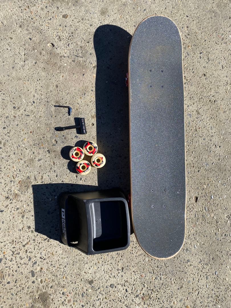 CALIFORNIA STREET スケボーコンプリート ホルダー・工具付き