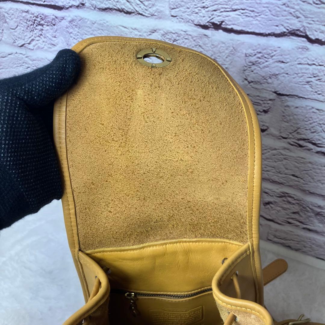 オールドコーチ✨希少カラー グラブタンレザー 本革 チャーム付 ミニリュック