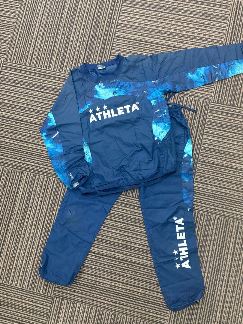 ATHLETA ピステ上下セット 青 グラデーション160センチ - メルカリ