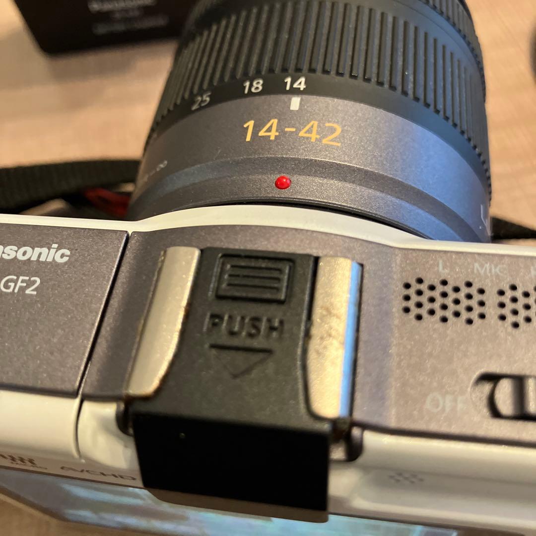 Panasonic パナソニック　DMC-GF2 LUMIX デジタルカメラ