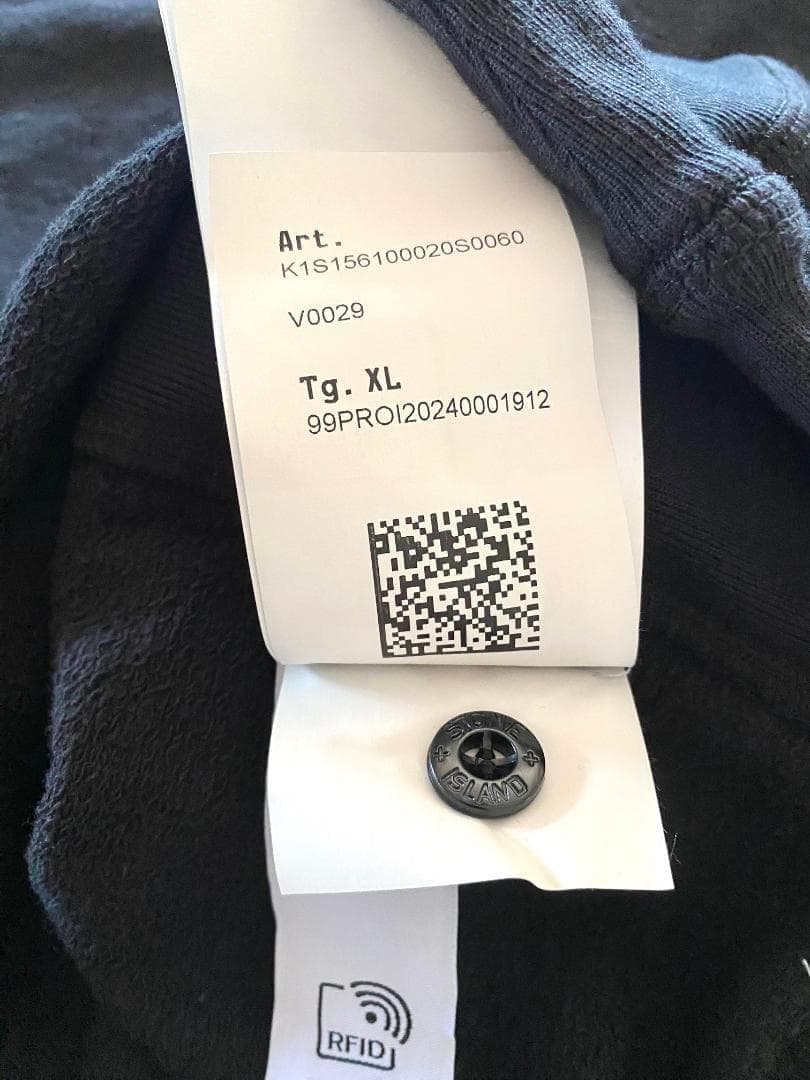 25SS【新品】STONE  袖ワッペンロゴ スウェット XL 黒色