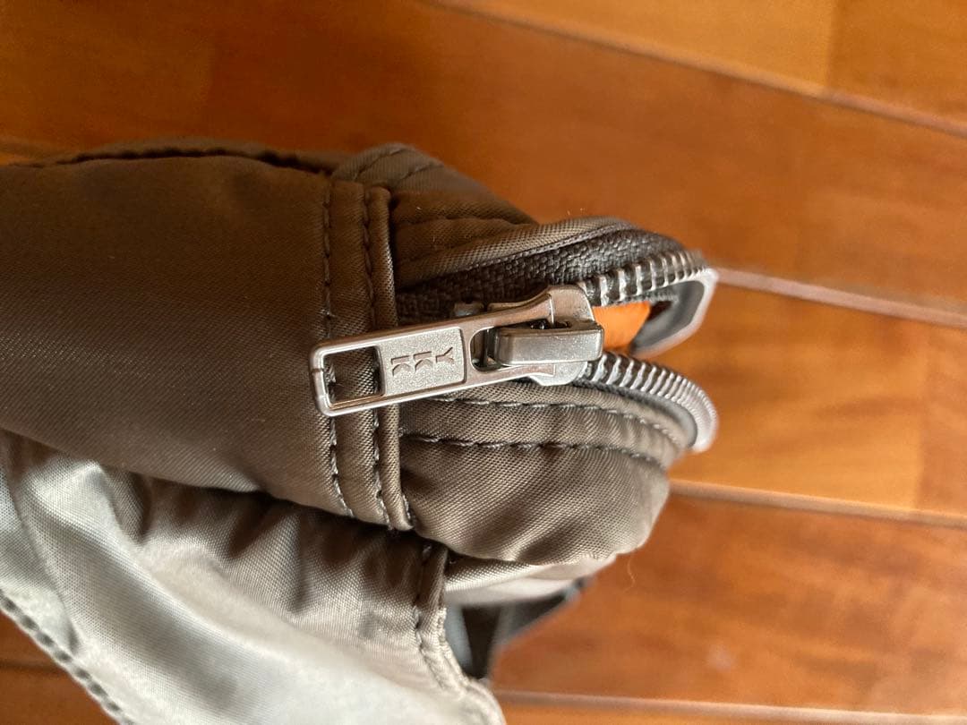 廃盤品 PORTER ポーター タンカー ボディバッグ シルバーグレー