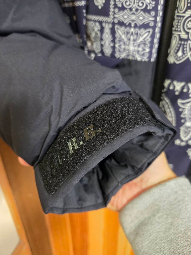 き　さま　美品　Bristol SOPH BENCH PARKA　バンダナ柄