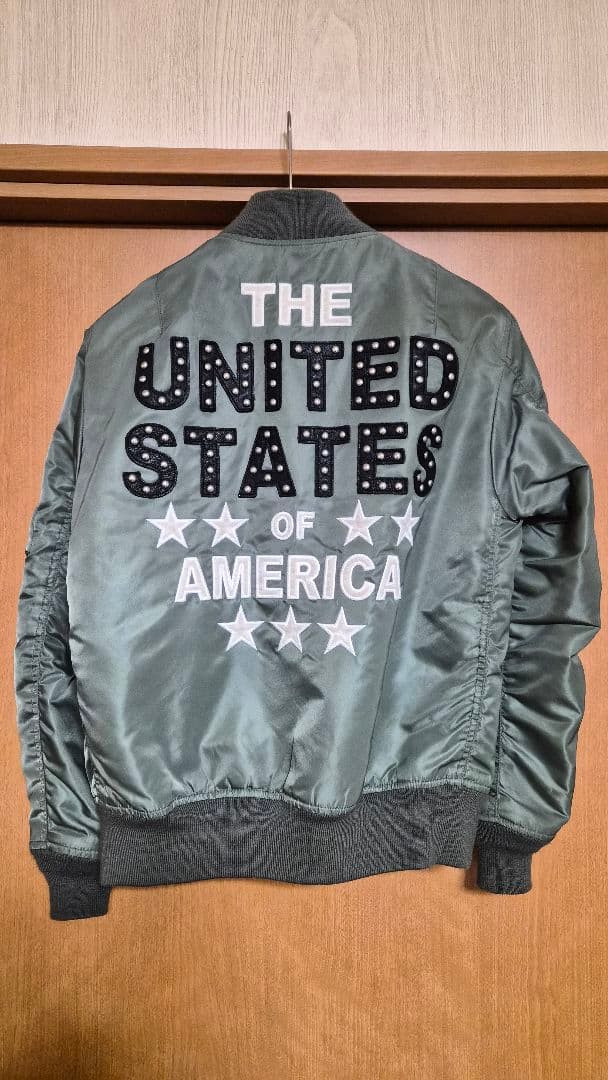 AVIREX スタッズ MA-1ジャケット